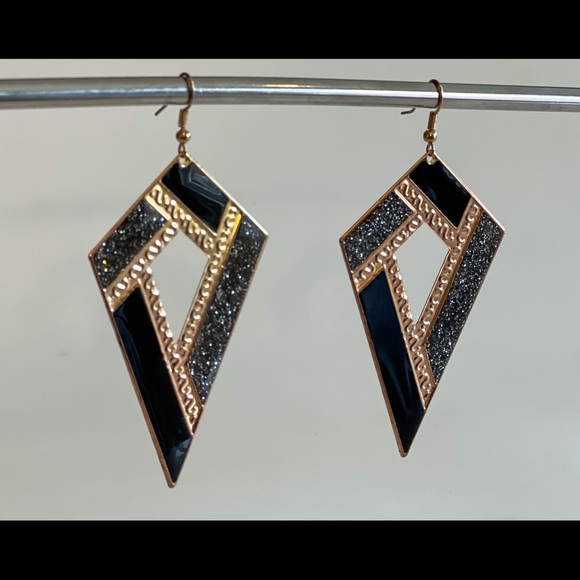 Diamond shape earrings - Picture 2 of 2